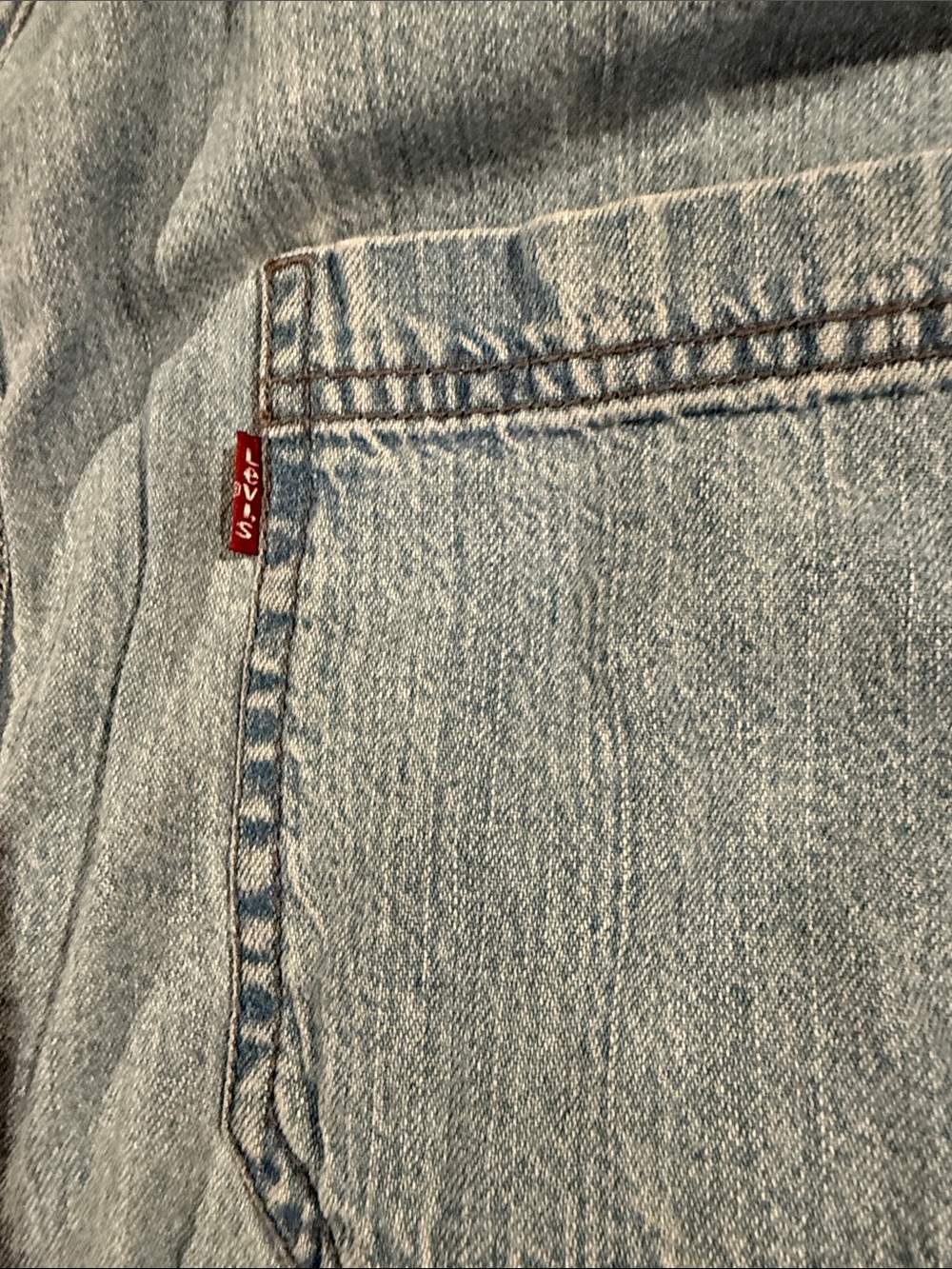 Levi's Light Blue Denim Shirt with Red Tag - Picture 2 of 4